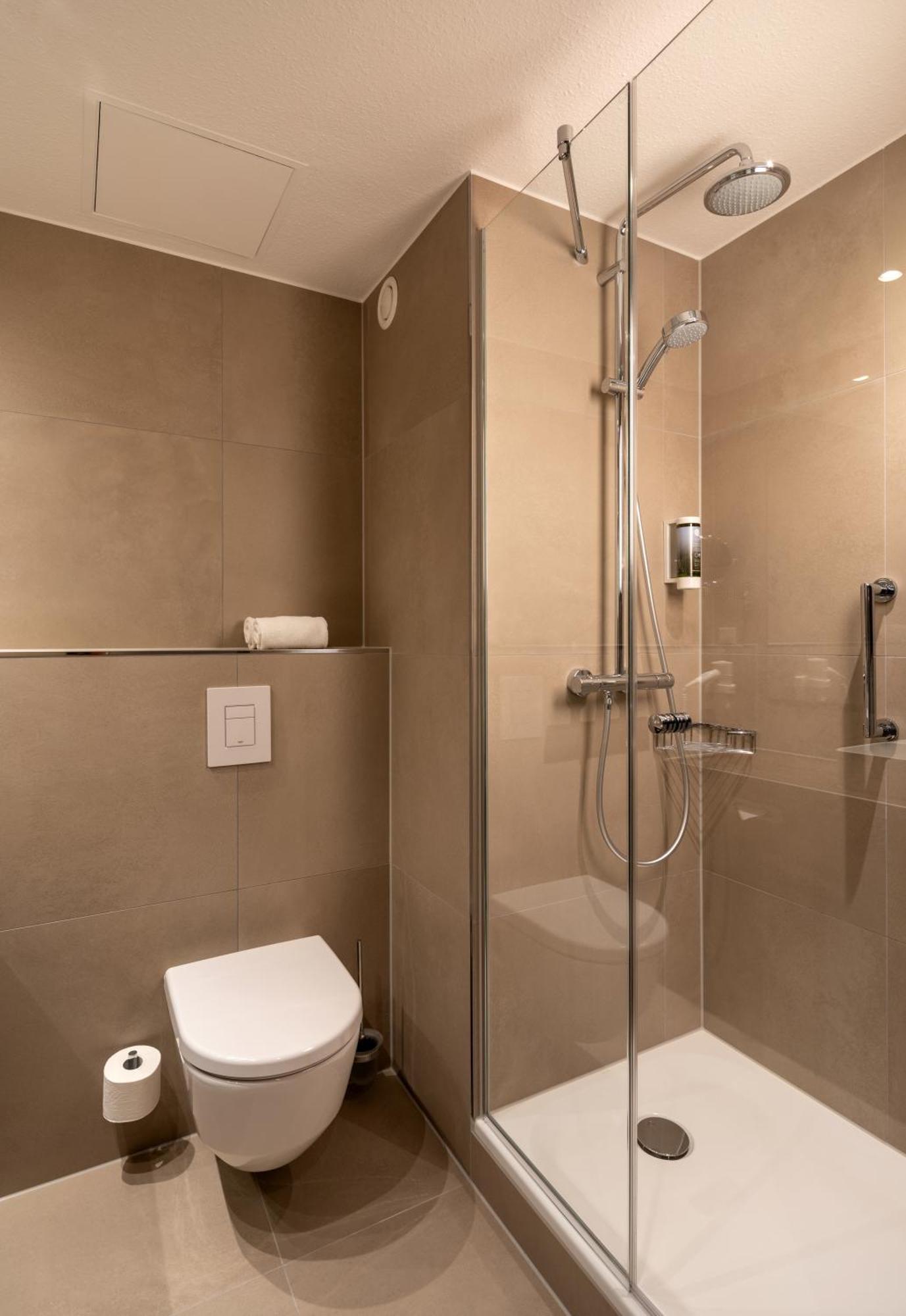 H+ Hotel Hannover Bagian luar foto