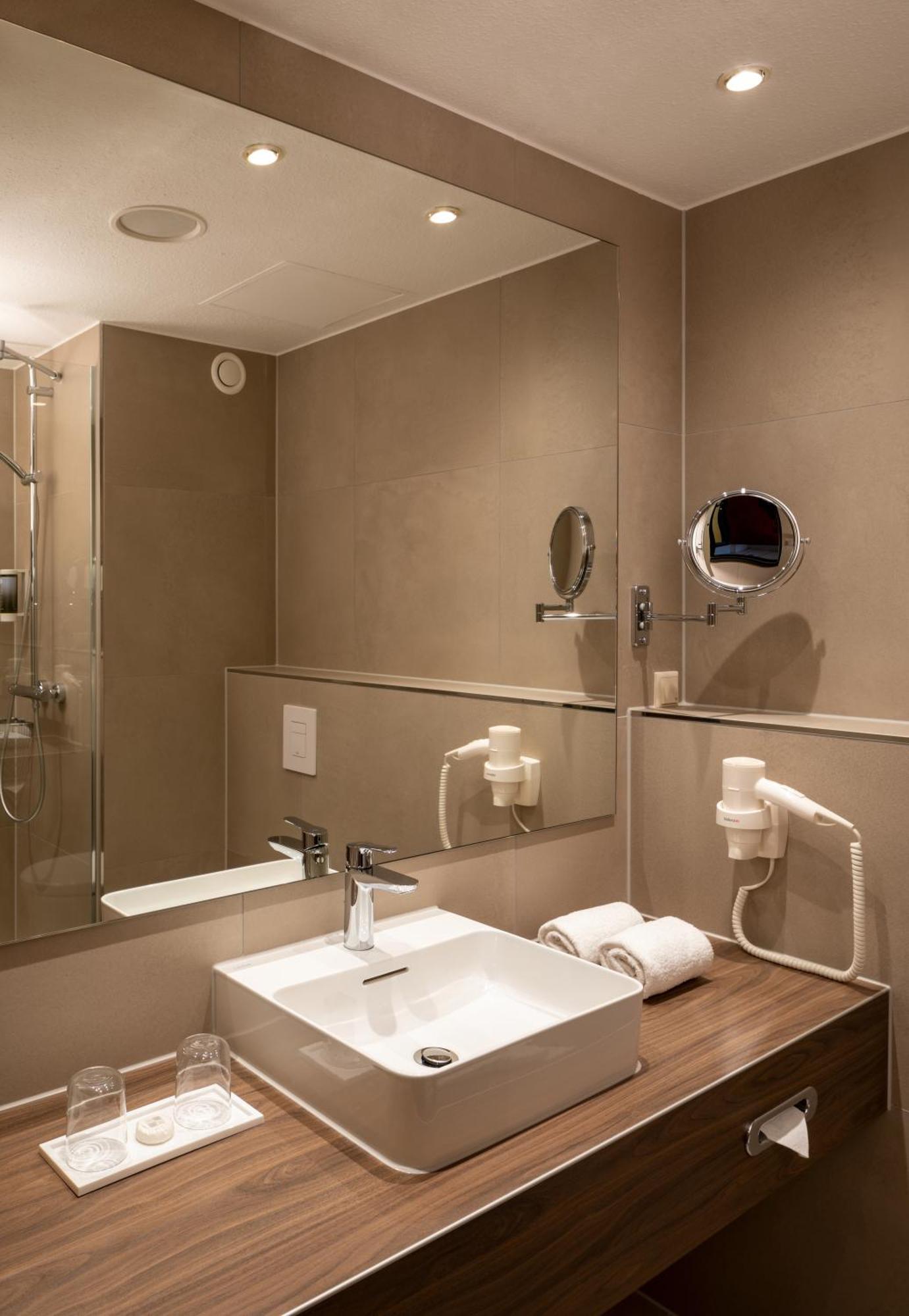 H+ Hotel Hannover Bagian luar foto