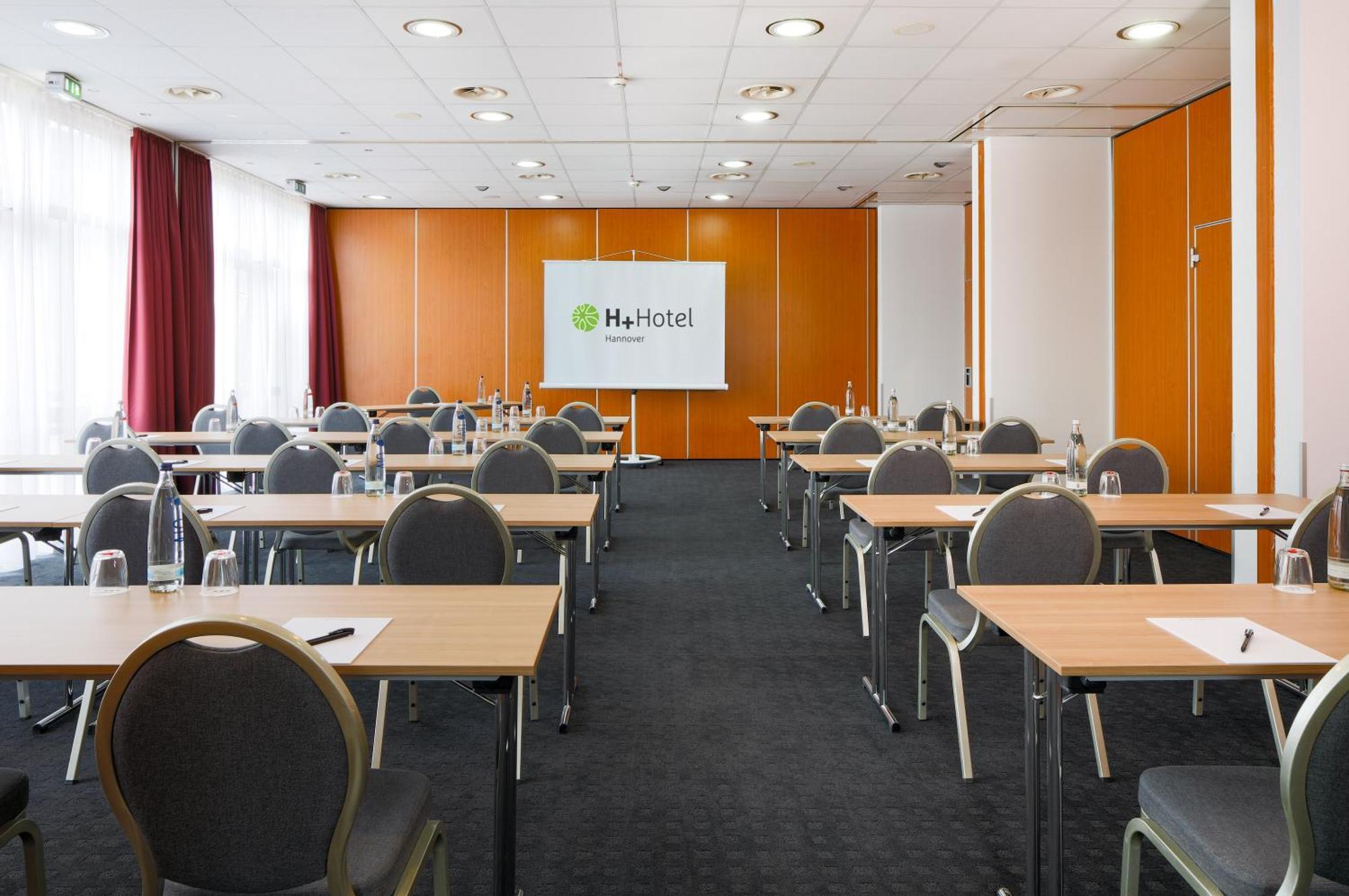 H+ Hotel Hannover Bagian luar foto