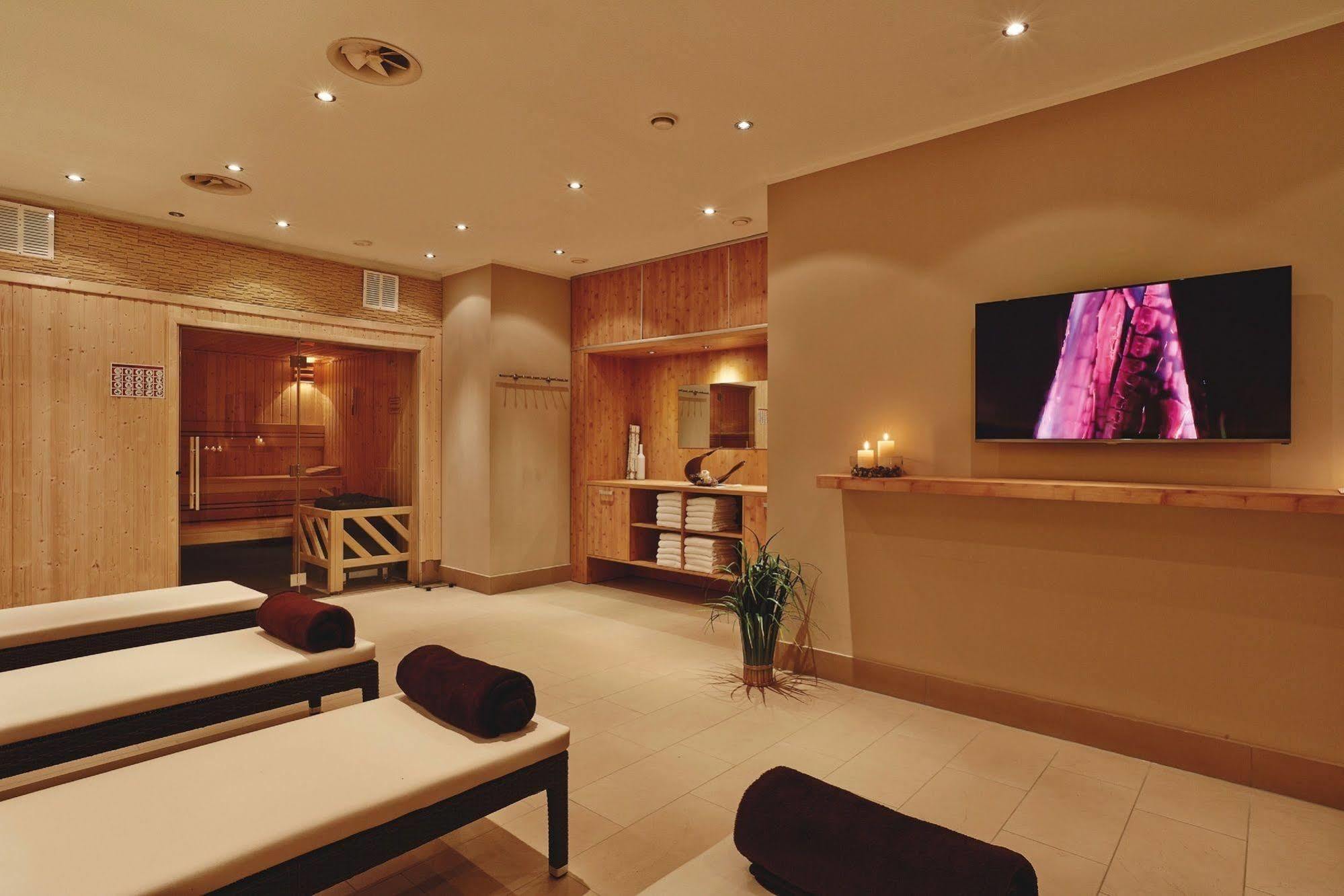 H+ Hotel Hannover Bagian luar foto