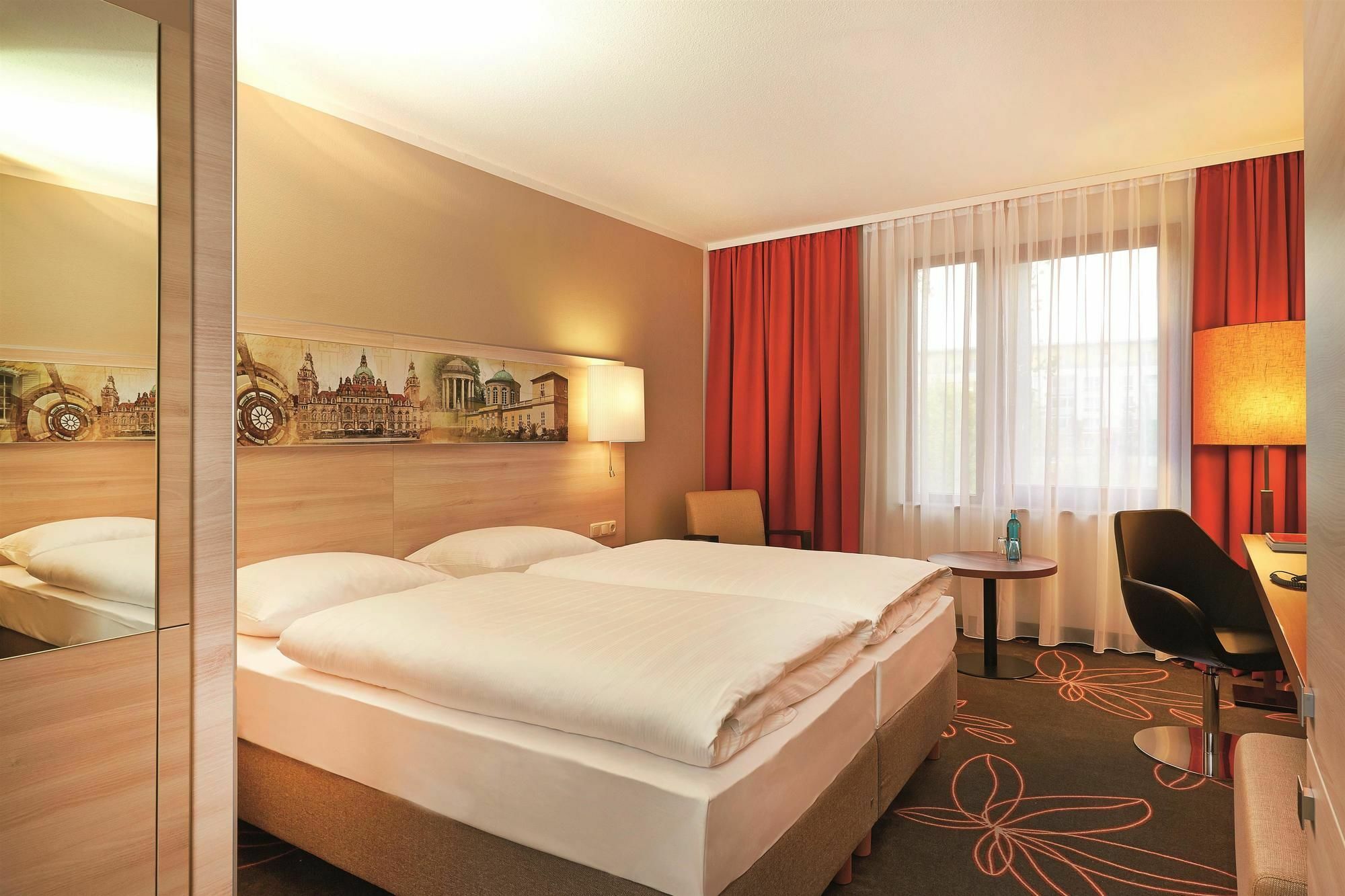 H+ Hotel Hannover Bagian luar foto
